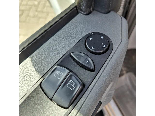 Bedrijfsauto, mercedes-benz, vito 115 dci, 2008 - afbeelding 15 van  27