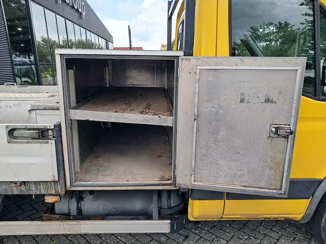 Bedrijfsauto met autolaadkraan, iveco, 40c14g, 2013 - afbeelding 10 van  64