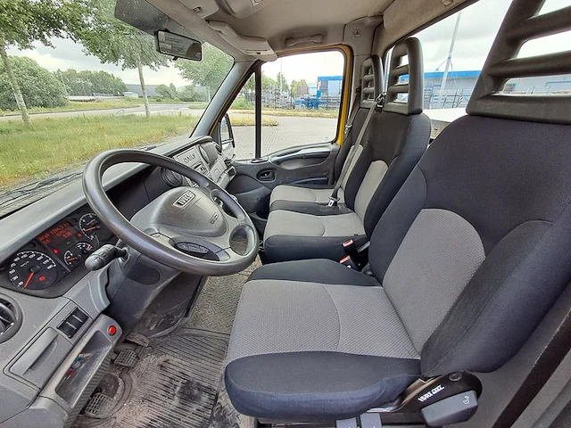 Bedrijfsauto met autolaadkraan, iveco, 40c14g, 2013 - afbeelding 35 van  64