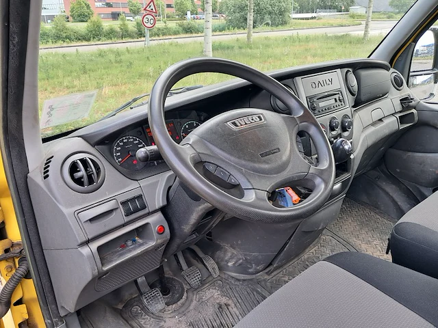 Bedrijfsauto met autolaadkraan, iveco, 40c14g, 2013 - afbeelding 36 van  64