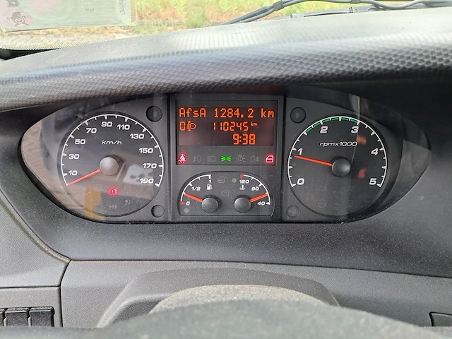 Bedrijfsauto met autolaadkraan, iveco, 40c14g, 2013 - afbeelding 44 van  64