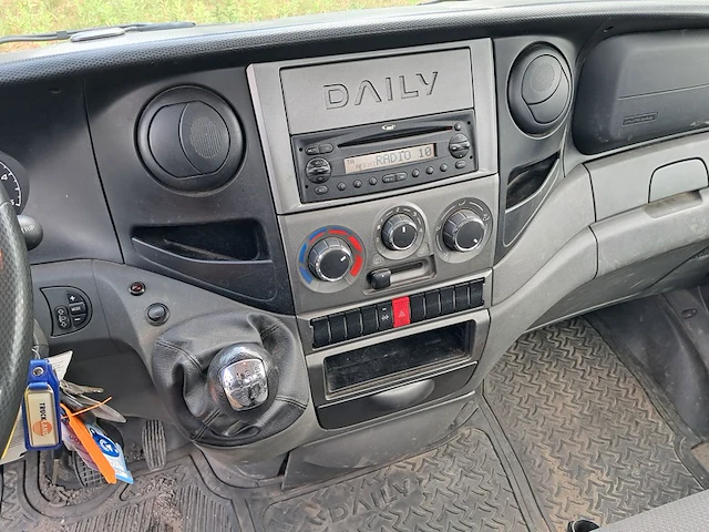 Bedrijfsauto met autolaadkraan, iveco, 40c14g, 2013 - afbeelding 48 van  64
