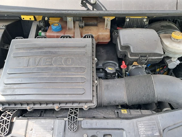 Bedrijfsauto met autolaadkraan, iveco, 40c14g, 2013 - afbeelding 57 van  64