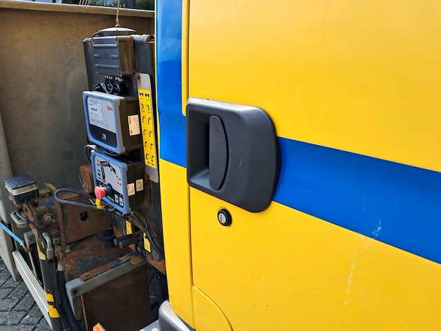 Bedrijfsauto met autolaadkraan iveco, 65c15 euro 4 ld, bouwjaar 2010 - afbeelding 8 van  59