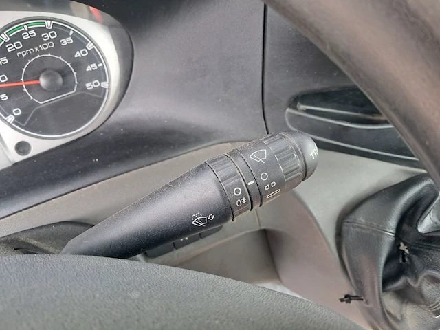 Bedrijfsauto met autolaadkraan iveco, 65c15 euro 4 ld, bouwjaar 2010 - afbeelding 36 van  59