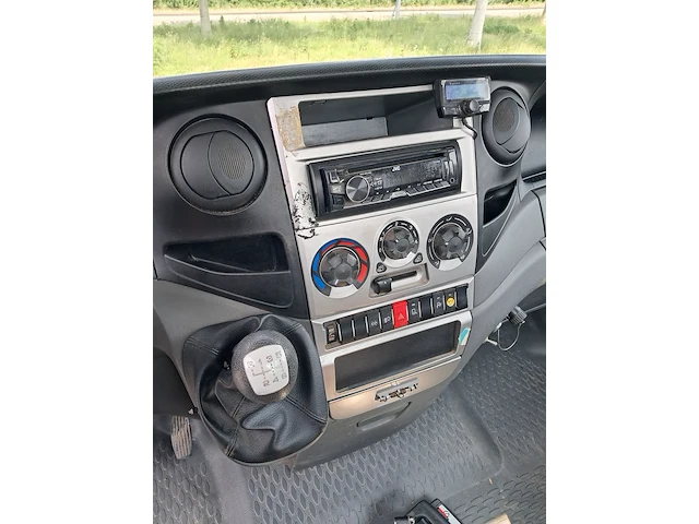 Bedrijfsauto met autolaadkraan iveco, 65c15 euro 4 ld, bouwjaar 2010 - afbeelding 40 van  59