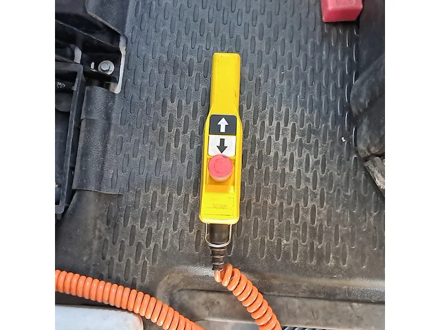 Bedrijfsauto met kipfunctie, iveco, 35s17d 3.0 410, 2016 - afbeelding 41 van  56