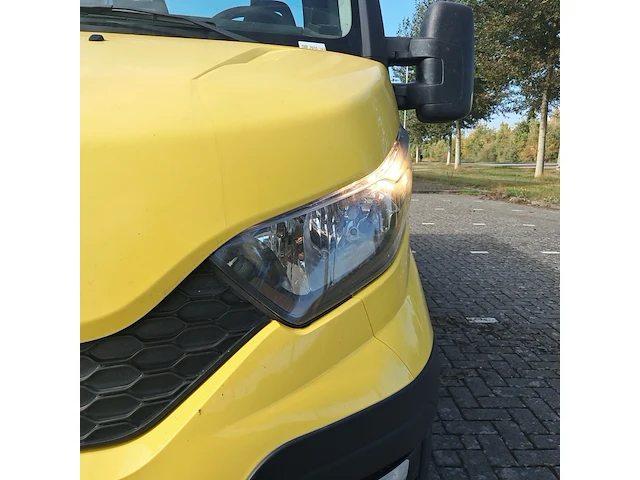 Bedrijfsauto met kipfunctie, iveco, daily 35s14n 3.0 345, 2016 - afbeelding 2 van  45