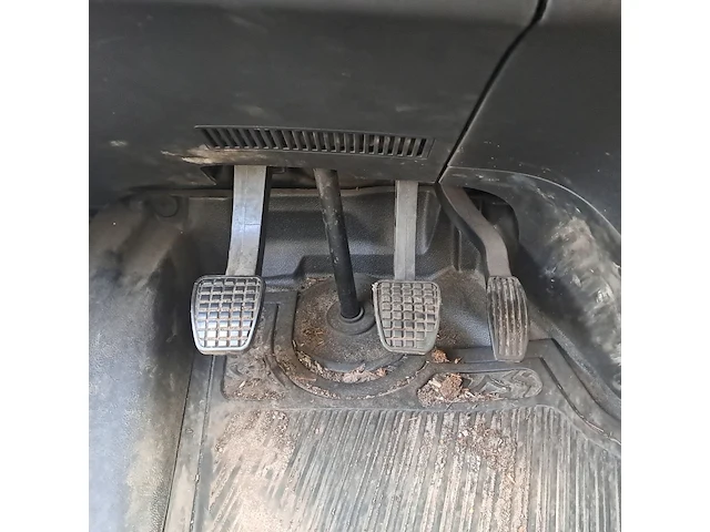 Bedrijfsauto met kipfunctie, iveco, daily 35s14n 3.0 345, 2016 - afbeelding 31 van  45
