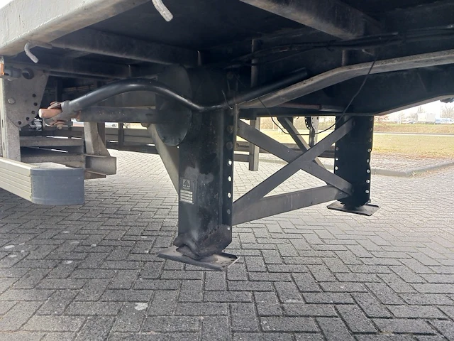 Bedrijfsauto met oplegger mercedes-benz, 904.6 / opl65el5, bouwjaar 2004 / 2001 - afbeelding 58 van  80