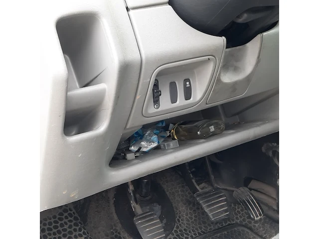 Bedrijfsauto opel, vivaro 2.0 cdti l2 h1, 2012 - afbeelding 31 van  52
