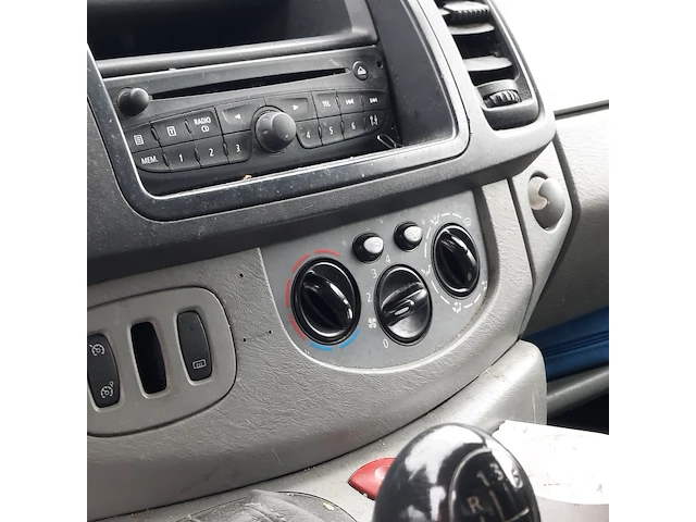 Bedrijfsauto opel, vivaro 2.0 cdti l2 h1, 2012 - afbeelding 33 van  52