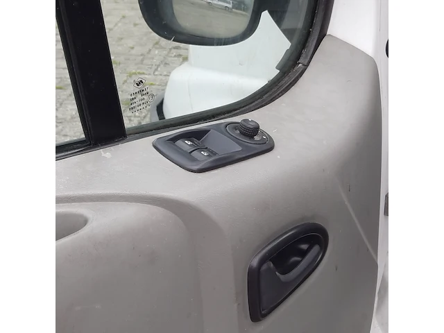 Bedrijfsauto opel, vivaro 2.0 cdti l2 h1, 2012 - afbeelding 41 van  52