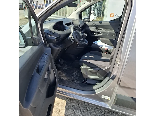 Bedrijfsauto, peugeot, partner premium blue hdi 75 - afbeelding 7 van  45