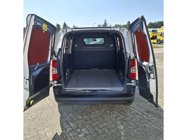 Bedrijfsauto, peugeot, partner premium blue hdi 75 - afbeelding 21 van  45