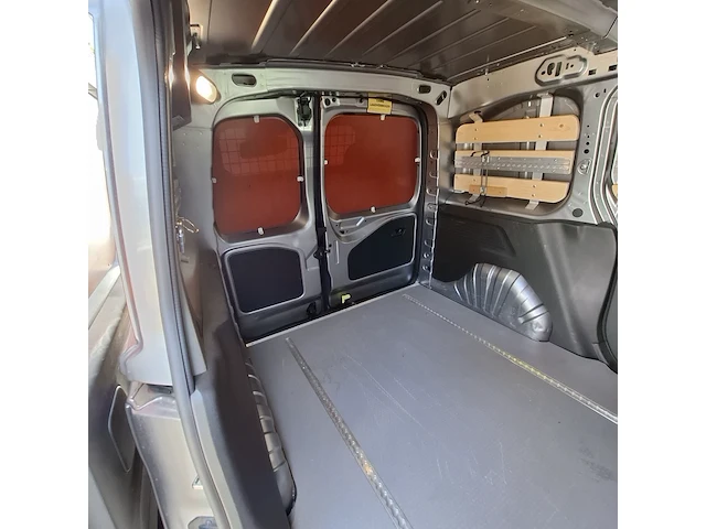 Bedrijfsauto, peugeot, partner premium blue hdi 75 - afbeelding 30 van  45