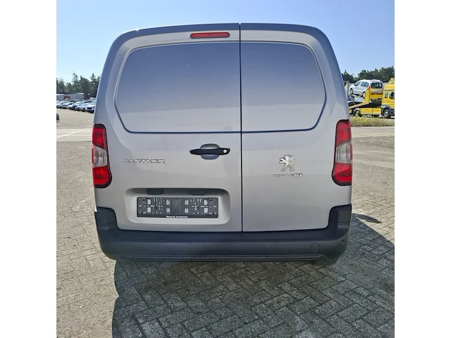 Bedrijfsauto, peugeot, partner premium blue hdi 75 - afbeelding 42 van  45