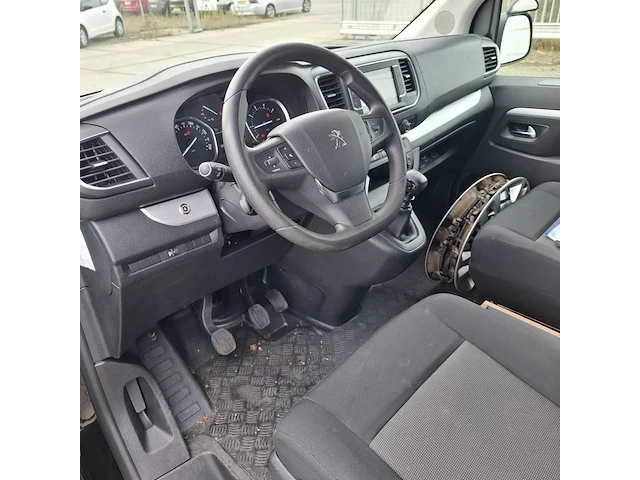 Bedrijfsauto, peugeot, traveller - afbeelding 8 van  44