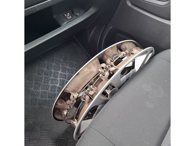 Bedrijfsauto, peugeot, traveller - afbeelding 19 van  44