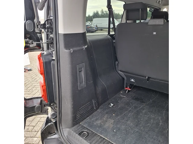 Bedrijfsauto, peugeot, traveller - afbeelding 24 van  44