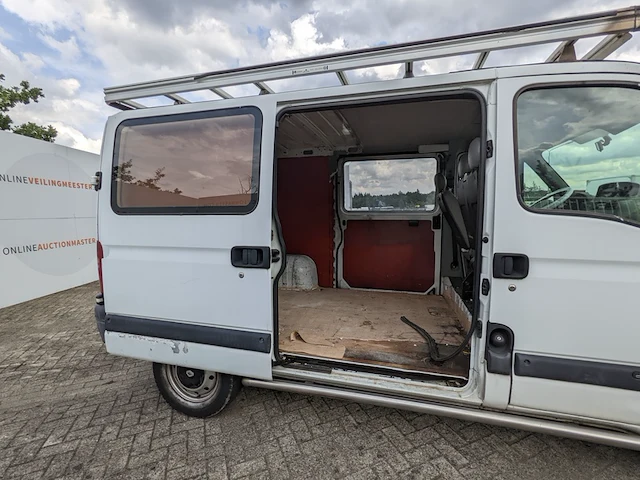 Bedrijfsauto renault, master t28 2.2 dci l1h1, bouwjaar 2003 - afbeelding 19 van  55