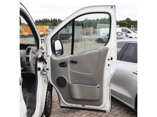 Bedrijfsauto renault, trafic 2.0 dci l1 h1, 2007 - afbeelding 31 van  45