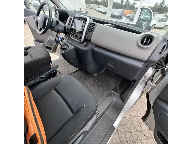 Bedrijfsauto, renault, trafic, 2015 - afbeelding 31 van  44