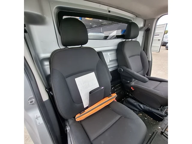 Bedrijfsauto, renault, trafic, 2015 - afbeelding 32 van  44
