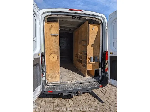 Bedrijfsauto, transit 330 2.0 tdci l3h2 trend, bouwjaar 2018 - afbeelding 16 van  39