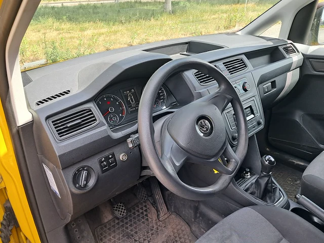 Bedrijfsauto volkswagen, caddy 1.4 tgi l1h1 ecofuel trendline, bouwjaar 2015 - afbeelding 18 van  54