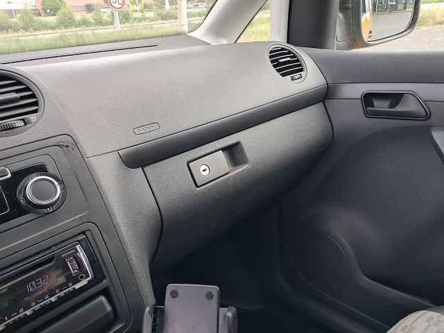 Bedrijfsauto volkswagen, caddy 1.6 tdi, bouwjaar 2014 - afbeelding 29 van  54