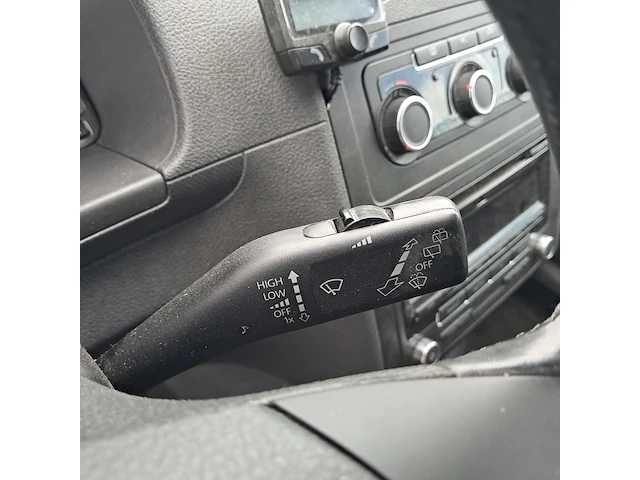 Bedrijfsauto, volkswagen, caddy 2.0 ecofuel trendline, 2012 - afbeelding 18 van  41