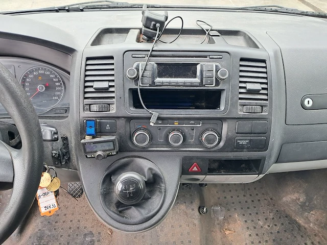Bedrijfsauto volkswagen, transporter 2.0 tdi l1h1, bouwjaar 2012 - afbeelding 37 van  52