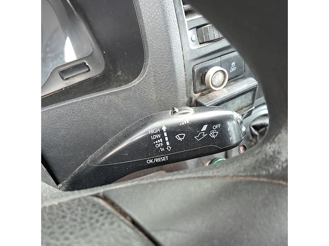 Bedrijfsauto, volkswagen, transporter 2.0 tdi l2h1, 2010 - afbeelding 24 van  45