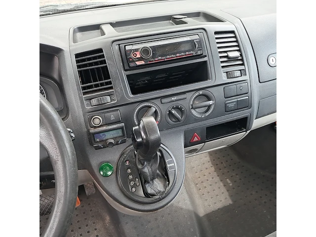 Bedrijfsauto, volkswagen, transporter 2.0 tdi l2h1, 2010 - afbeelding 28 van  45