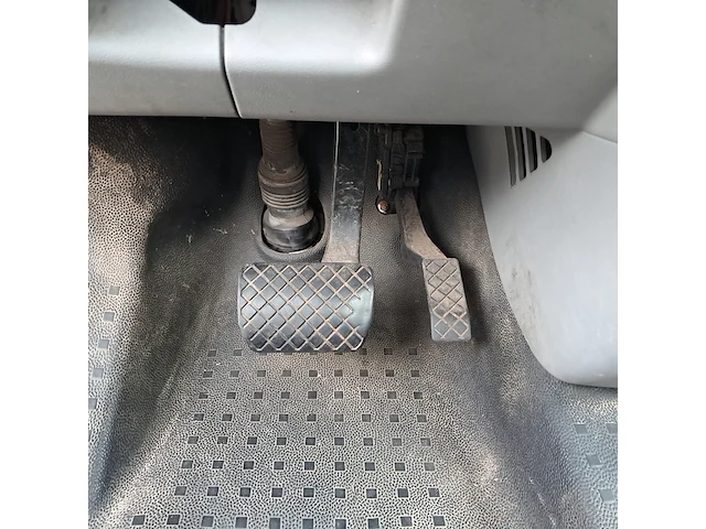 Bedrijfsauto, volkswagen, transporter 2.0 tdi l2h1, 2010 - afbeelding 31 van  45