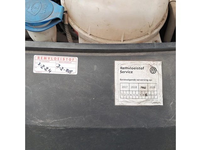 Bedrijfsauto, volkswagen, transporter 2.0 tdi l2h1, 2010 - afbeelding 37 van  45