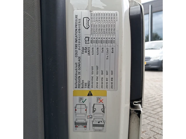 Bedrijfsauto, volkswagen, transporter 2.0 tdi l2h1, 2010 - afbeelding 39 van  45