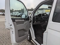 Bedrijfsauto, volkswagen, transporter - afbeelding 2 van  46