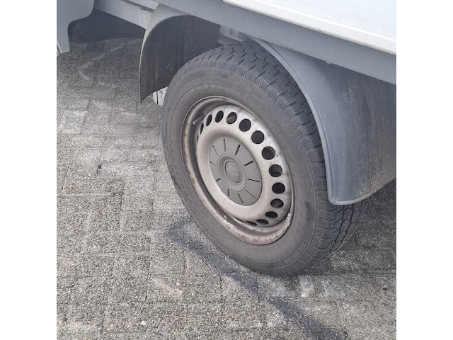 Bedrijfsauto, volkswagen, transporter - afbeelding 3 van  48