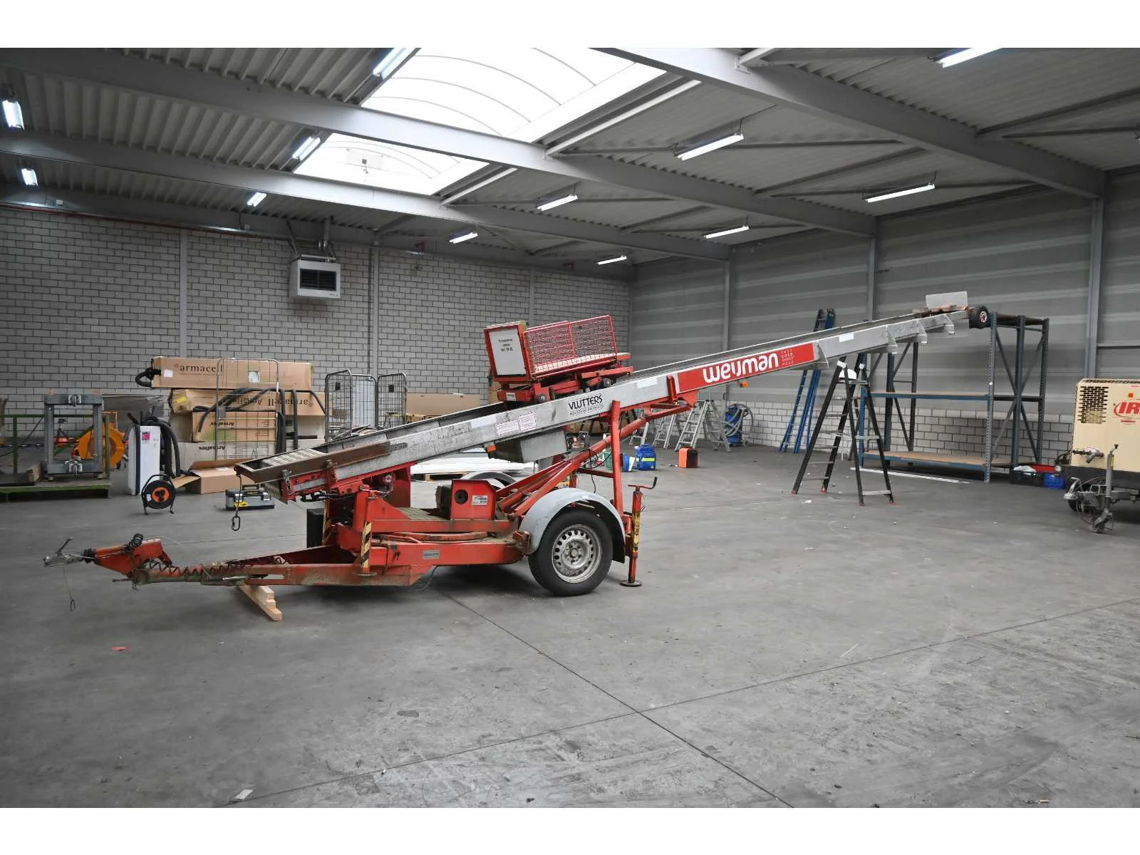 Bedrijfsbeëindiging panelen- en koelmeubelen productiebedrijf smeva - veiling 5/5 (werkplaats)