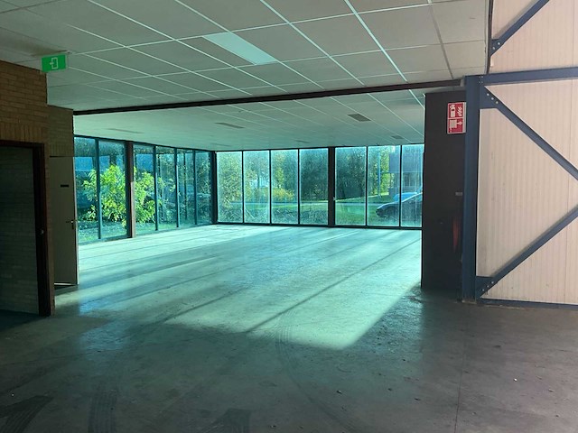 Bedrijfsgebouw 700m2 - afbeelding 24 van  52