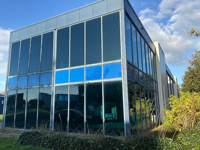 Bedrijfsgebouw 700m2 - afbeelding 2 van  52