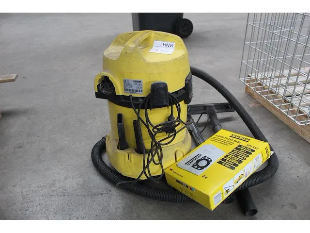 Bedrijfsstofzuiger karcher wd3200 met zakken - afbeelding 2 van  2