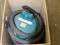 Bedrijfsstofzuiger makita gsw9 in houten kist. - afbeelding 3 van  3