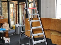 Bedrijfstrap altrex met 7 treden en bordes. - afbeelding 2 van  2