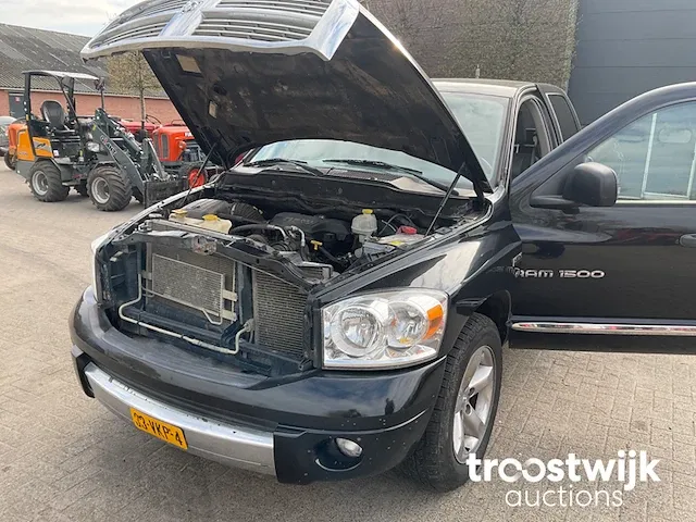 Bedrijfswagen 4x4 - afbeelding 15 van  25