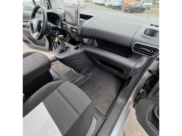 Bedrijfswagen, citroën, berlingo - afbeelding 27 van  41