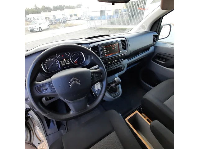 Bedrijfswagen, citroën, jumpy - afbeelding 13 van  26