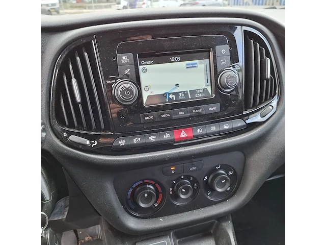 Bedrijfswagen, fiat, doblo - afbeelding 15 van  43